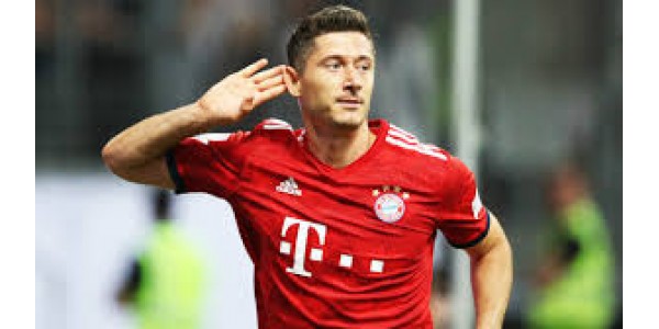 Lewandowski ja FC Bayern München eivät ole samaa mieltä